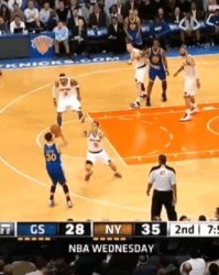  库里单节狂砍二十分勇士大胜鹈鹕稳居榜首