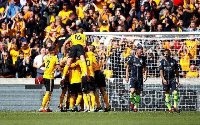  狼队主场力克热刺，洛佩特吉战术调整收获奇效